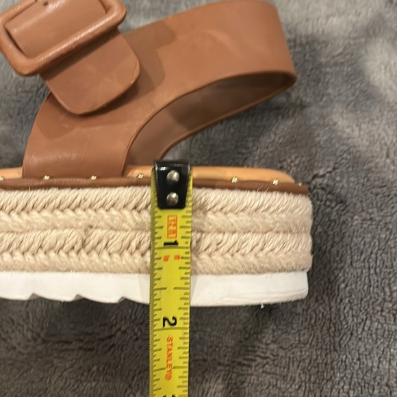 Gianni Bini sandals - Picture 5 of 5